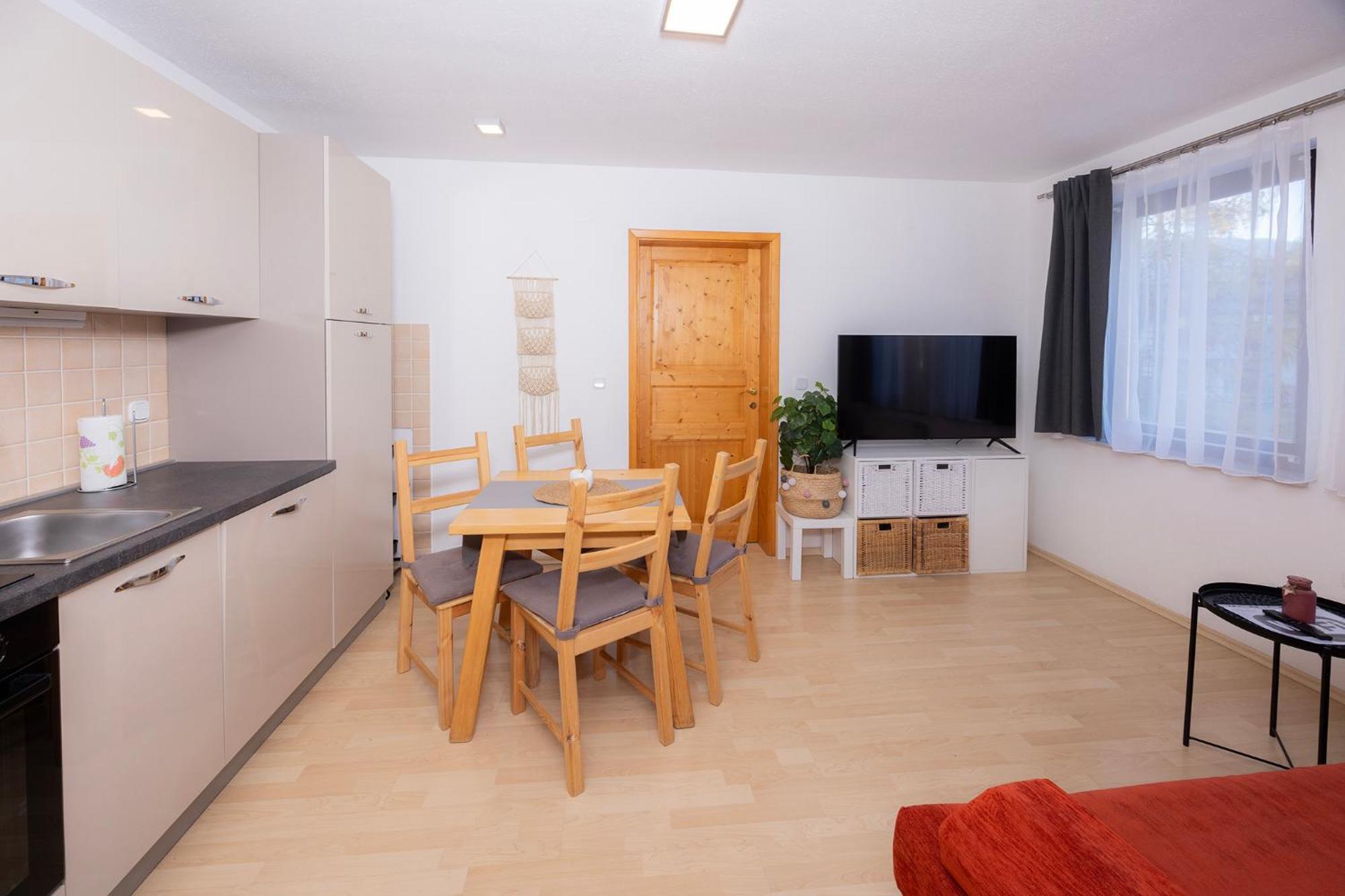 Apartmaji Anze クランスカゴーラ 部屋 写真