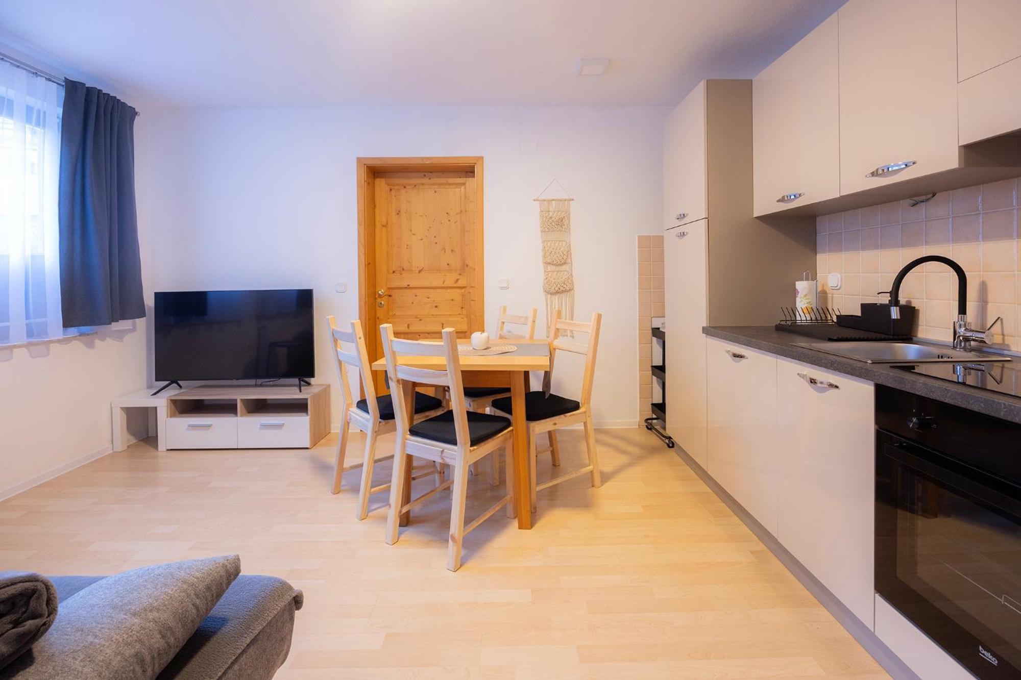 Apartmaji Anze クランスカゴーラ エクステリア 写真